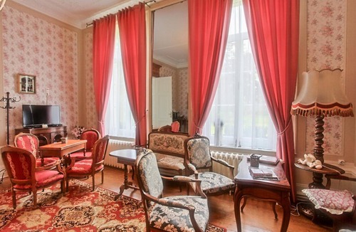 Aire-sur-la-Lys Bed & Breakfast | Château de Moulin le Comte