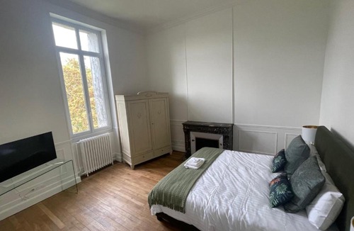 Langon Bed & Breakfast | Château de Respide