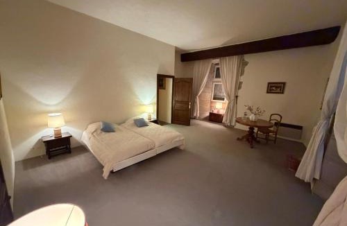 Genevois House | Château de Savigny - Suite Eau