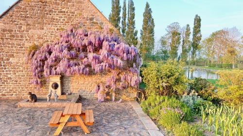 Anctoville Hotel | Château du Bû