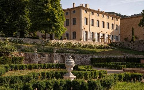 Vitrolles-en-Luberon House | Château du Grand Pré