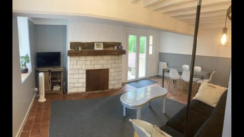 Dampierre-sous-Bouhy House | Château Guédelon 8 min Linge inclus