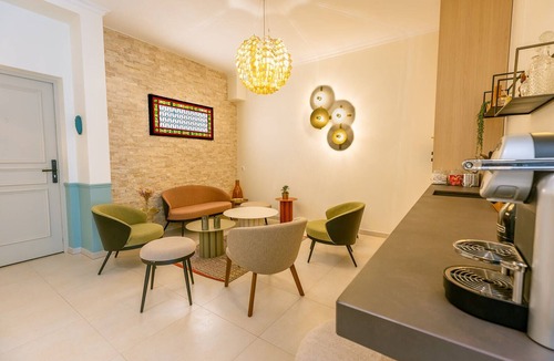 Lancon-Provence Hotel | Château la Beaumetane