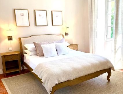 Montfavet Bed & Breakfast | Château Saint Perret