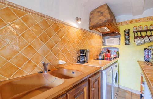 Malbosc House | Chabannes/Malbosc Location – Accessible Vacation Home for 2 to 9 Guests