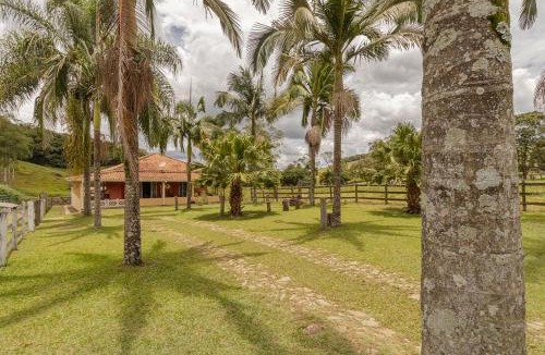 Lagoinha House | Chacara com Piscina e Churrasqueira em Lagoinha