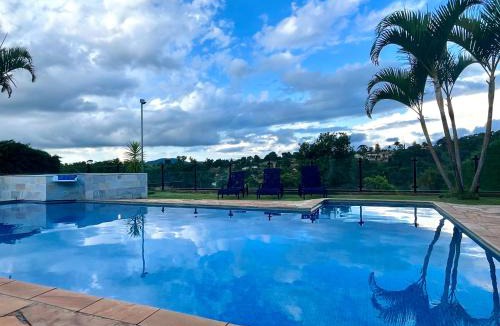 Bom Jesus dos Perdoes House | CHACARA EM COND FECHADO WI FI AR CONDIC PISCINA e SPA AQUECIDOS 24h