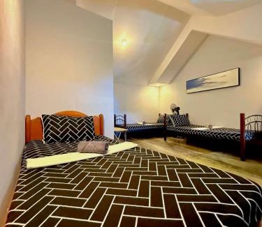 Coron Town Proper Cabin | Chad's Lodge