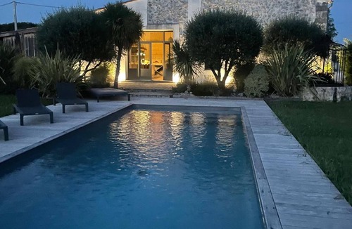 Targon House | Chai Elisabeth Renovated country house with brazier and swimming pool