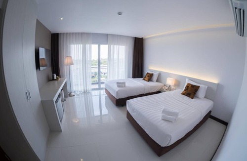 Sing Buri Hotel | Chaisaeng Villa Hotel