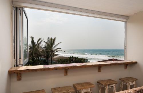 Shaka's Rock Apartment | Chaka Sands 15