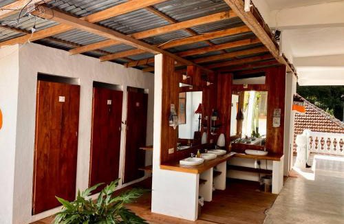 Candikuning Hostel | Chakra Tavern