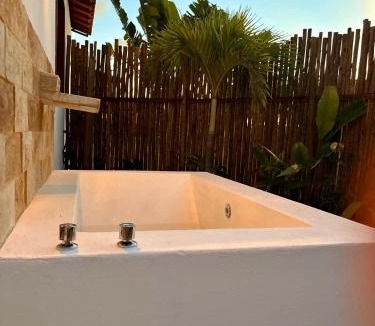 Parajuru Bed & Breakfast | Chalé Caju Knots