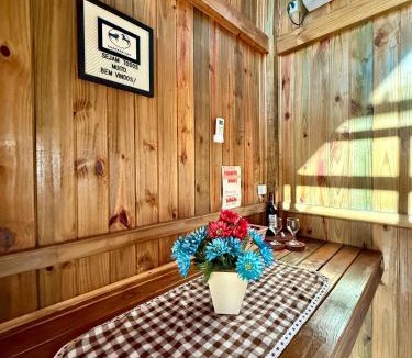 Imarui Ski Chalet | Chalé Rústico com Hidromassagem e Piscina