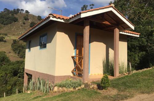 Paraisopolis Cabin | Chalés Vale da Lua