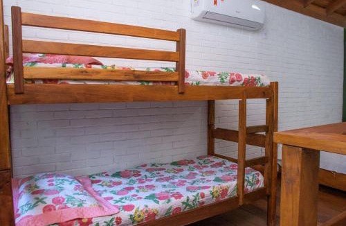 Cumuruxatiba Ski Chalet | Chale 1 com Churrasqueira e Ar a 200m da Praia
