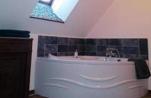 La Roche-Posay Bed & Breakfast | Chalereuse Chambre Avec Salle de Bain au Calme et en Pleine Nature 🪷