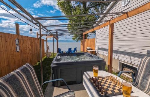 Cap-Saint-Ignace Ski Chalet | Chalet #10 - Spa & Fireplace