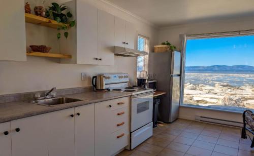 Cap-Saint-Ignace Ski Chalet | Chalet #11 Waterfront with Spa, Wifi & AC
