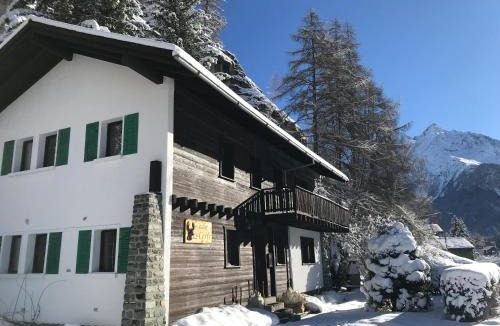 Evolene Ski Chalet | Chalet 12 Cerfs