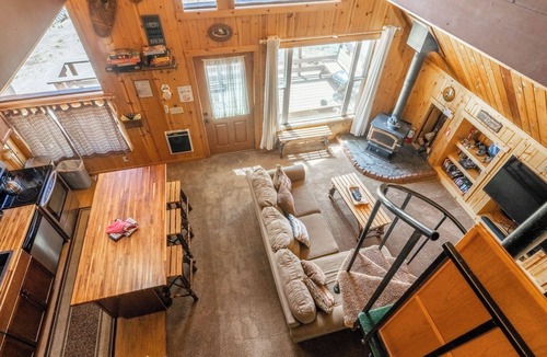Mammoth Lakes Ski Chalet | Chalet #2, Charming Ski In/Ski Out Steps to the M