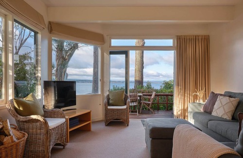 Nukuhau Ski Chalet | Chalet 2, The Retreat - located within a private lakefront estate