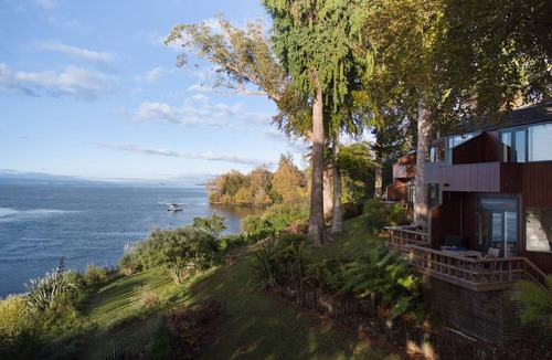 Nukuhau Ski Chalet | Chalet 4, The Retreat - located within a private lakefront estate
