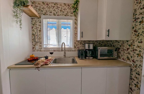 Cap-Saint-Ignace Ski Chalet | Chalet #4 Waterfront with Spa, Fireplace and Wifi