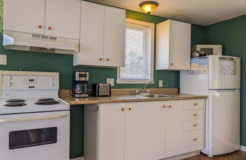 Cap-Saint-Ignace Ski Chalet | Chalet #9 Waterfront with Spa, Fireplace, Wifi & AC