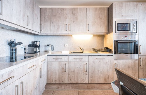 Saint-Martin-de-Belleville Apartment | Chalet Adèle 13 – Belleville: Ski-In/Ski-Out with Mountain Views