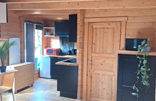 Chevilly-Larue Ski Chalet | Chalet and straw hut under the stars metro 14 L'Haÿ-les-Roses