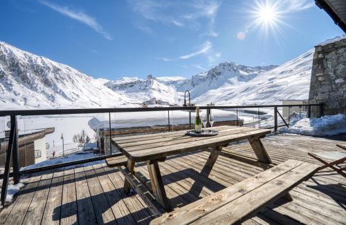 Tignes le Lac Ski Chalet | Chalet Arktic - Catered Chalet - Sleeps 14