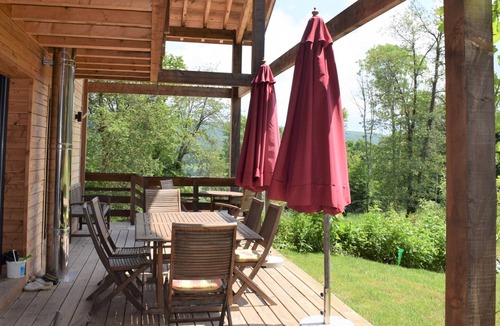 Villeneuve-les-Charnod Ski Chalet | Chalet Aromas, 4 bedrooms, 10 persons
