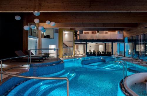 Borca di Cadore Ski Chalet | Chalet Auralpina 17min from Cortina