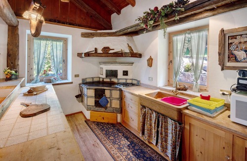 Predazzo Ski Chalet | Chalet 'Baita El Deroch - Bellamonte' with Mountain View, Private Terrace and Private Garden