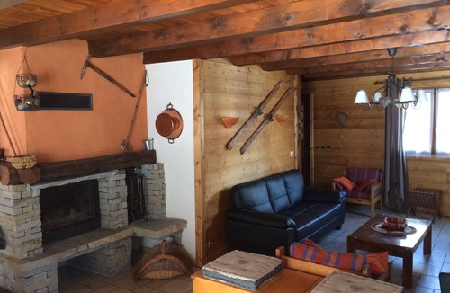Monetier-les-Bains Ski Chalet | Chalet Béraud, in the center of the village of Monetier Les Bains, Serre-Chevalier 1500