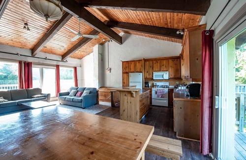 The Blue Mountains Ski Chalet | Chalet Blue - “Moose + Bear + Deer” (3 chalets, 15 bedrooms, sleeps 36)