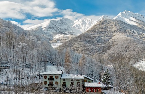 Limone Piemonte Ski Chalet | Chalet Bragard - Boutique Chalet & Spa