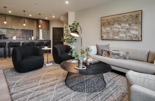 Highlands Townhomes Apartment | Chalet Brio