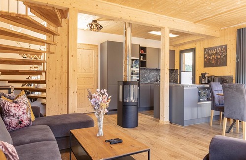 Steinach am Brenner Ski Chalet | Chalet by the ski lift with balcony and sauna
