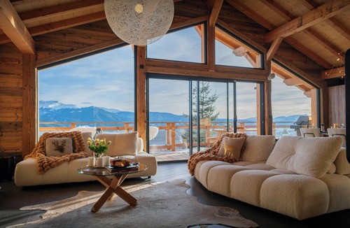 Font-Romeu-Odeillo-Via Ski Chalet | Chalet Càlid - breathtaking views with spa 10p - OVO Network