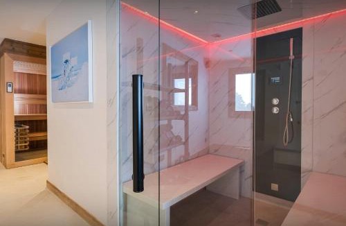 Le Bettaix Ski Chalet | Chalet Celestia - OVO Network