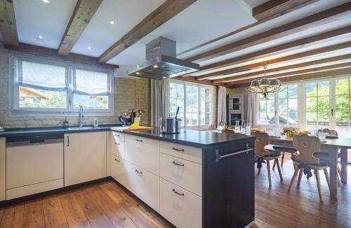 Lauterbrunnen Ski Chalet | Chalet Chalet am Schärm by Interhome
