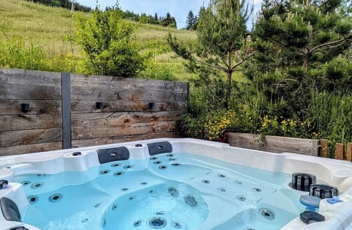 Les Gets Ski Chalet | Chalet Cocoon| Les Gets | Ski-In/Ski-Out | Jacuzzi