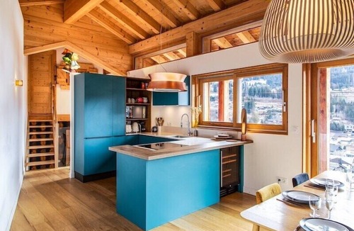 Les Gets Ski Chalet | Chalet Cocoon| Les Gets | Ski-In/Ski-Out | Jacuzzi
