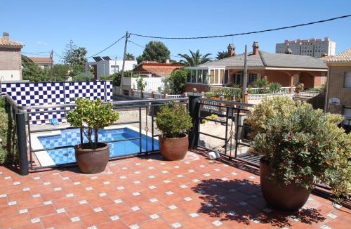 Cambrils House | Chalet con piscina privada en zona tranquila de Cambrils