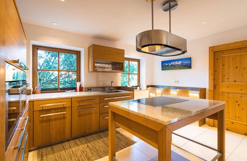 Zell am See Ski Chalet | Chalet Crown of the Alps