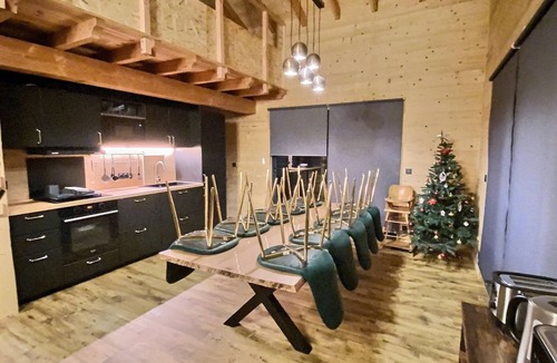 Font-Romeu-Odeillo-Via Ski Chalet | Chalet deS Amy et sa Terrasse au Pied de la Station Pour 8/10 Personnes