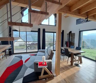 Arrodets-ez-Angles Ski Chalet | Chalet dans les Hautes- Pyrénées entre Lourdes et Bagnères Calme et Vue magnifique