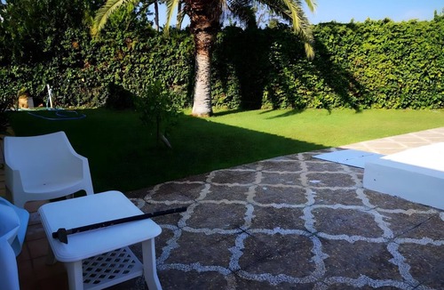 Valencina de la Concepcion House | Chalet de Lujo con Piscina Privada y Terraza Ideal para Familias y Grupos en Se